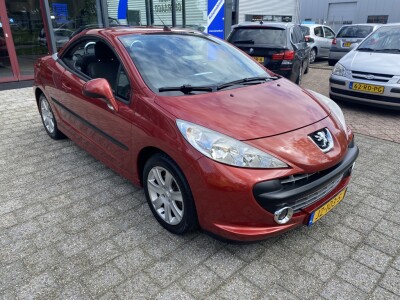 Peugeot-207-3