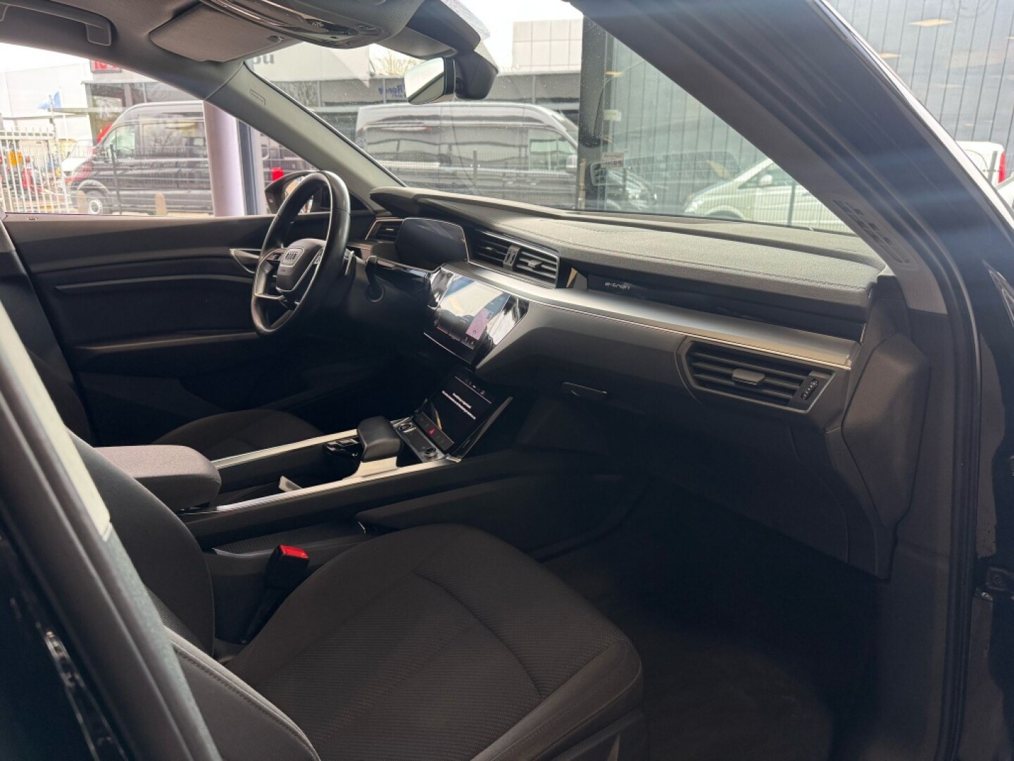 Audi-e-tron Sportback-16