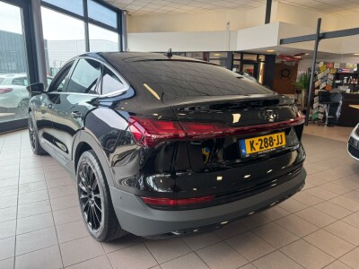 Audi-e-tron Sportback-3